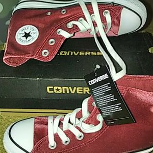 Velvet Converse
